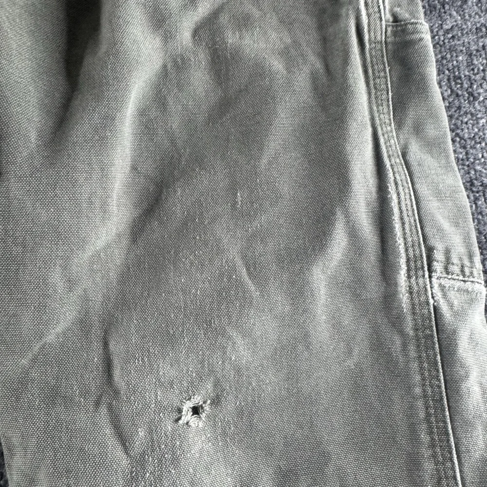 Carhartt Pants Mens 34x32 Green Canvas Carpenter Workwear Distressed Holes